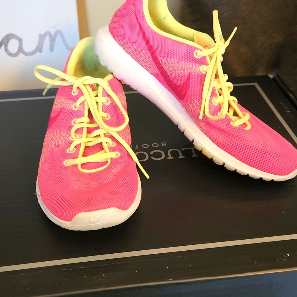 Nike shoes